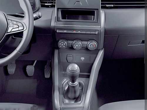 https://csb-strapi-files.fsn1.your-objectstorage.com/inventory-cars/images/005325065323d45ae69ac8672d3826d3752e62a9/11_500_6157.jpg