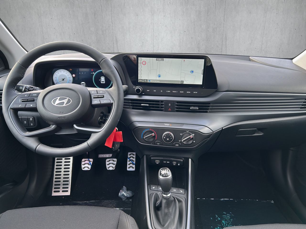 https://csb-strapi-files.fsn1.your-objectstorage.com/inventory-cars/images/010fa7c0b324fea1830c26f86d100297fc5366a5/16_1280_4602.jpg