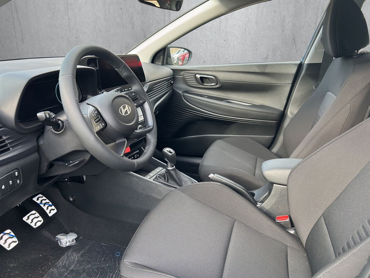 https://csb-strapi-files.fsn1.your-objectstorage.com/inventory-cars/images/010fa7c0b324fea1830c26f86d100297fc5366a5/9_1280_1080.jpg