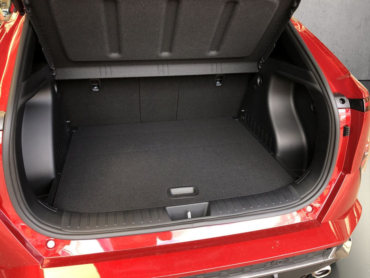 https://csb-strapi-files.fsn1.your-objectstorage.com/inventory-cars/images/0125dbd1096b6861db925b1dd655ff7c5e9b46a9/12_1280_2605.jpg