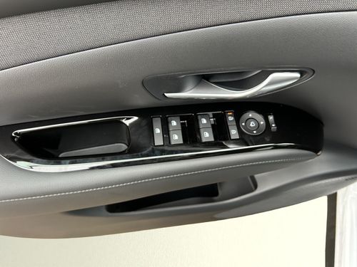 https://csb-strapi-files.fsn1.your-objectstorage.com/inventory-cars/images/01b2221506f8e431d08330eacd300befcec99bd4/11_500_9576.jpg