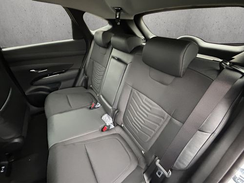 https://csb-strapi-files.fsn1.your-objectstorage.com/inventory-cars/images/01b2221506f8e431d08330eacd300befcec99bd4/13_500_7356.jpg