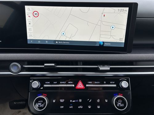 https://csb-strapi-files.fsn1.your-objectstorage.com/inventory-cars/images/01b2221506f8e431d08330eacd300befcec99bd4/17_500_9926.jpg