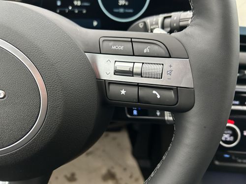 https://csb-strapi-files.fsn1.your-objectstorage.com/inventory-cars/images/01b2221506f8e431d08330eacd300befcec99bd4/23_500_2574.jpg