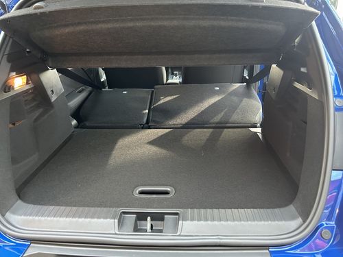 https://csb-strapi-files.fsn1.your-objectstorage.com/inventory-cars/images/01e971d0819fcd3380bd31d01e6a36b199e7722c/23_500_6917.jpg