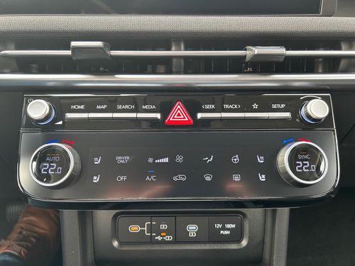 https://csb-strapi-files.fsn1.your-objectstorage.com/inventory-cars/images/02f6620a44a0085439f56cd2f3de1f8cf0d4d372/16_500_8967.jpg