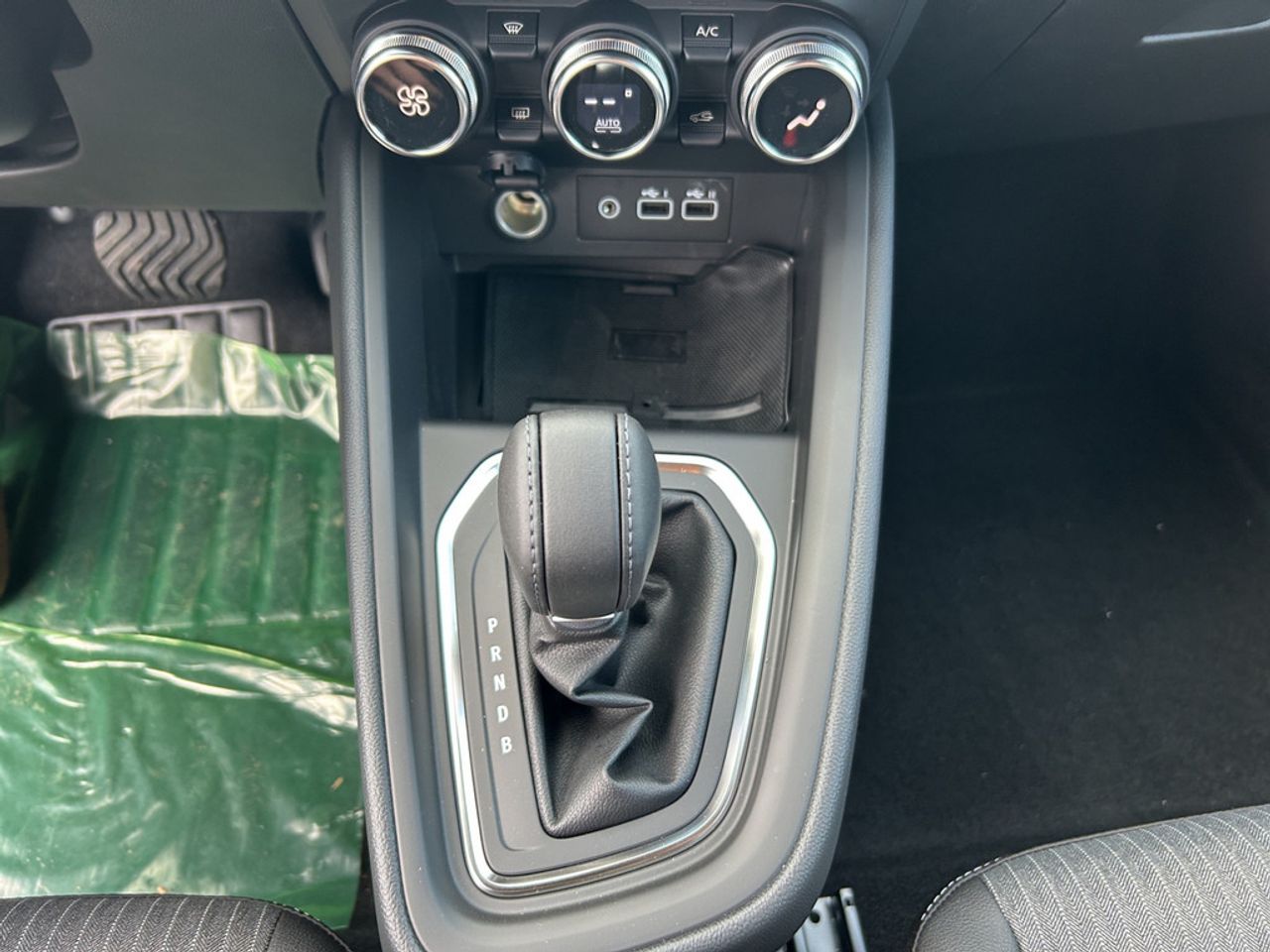 https://csb-strapi-files.fsn1.your-objectstorage.com/inventory-cars/images/03b7c9350f36319354755ab0693c34617126b74b/16_1280_6337.jpg
