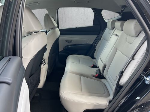 https://csb-strapi-files.fsn1.your-objectstorage.com/inventory-cars/images/03c76f009228c8ebd1aa06e426d115a4cc73bd10/13_500_6979.jpg