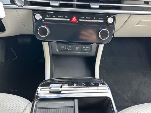https://csb-strapi-files.fsn1.your-objectstorage.com/inventory-cars/images/03c76f009228c8ebd1aa06e426d115a4cc73bd10/21_500_2443.jpg