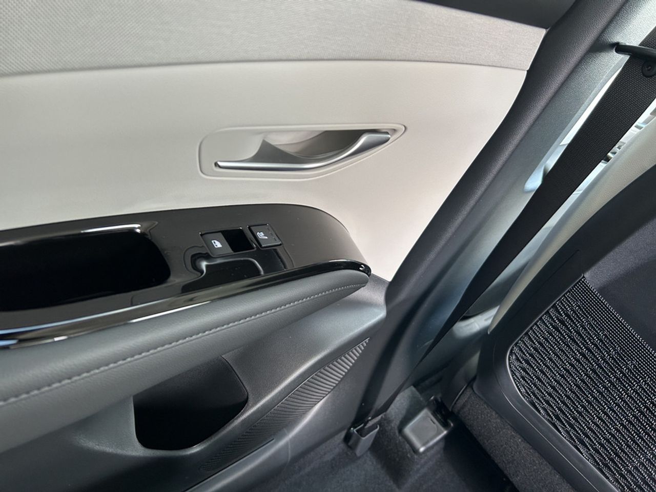https://csb-strapi-files.fsn1.your-objectstorage.com/inventory-cars/images/03c76f009228c8ebd1aa06e426d115a4cc73bd10/23_1280_8301.jpg