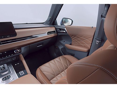 https://csb-strapi-files.fsn1.your-objectstorage.com/inventory-cars/images/03ed8ae66a5fe2565fb3c78c88f00798109b2788/11_500_3394.jpg