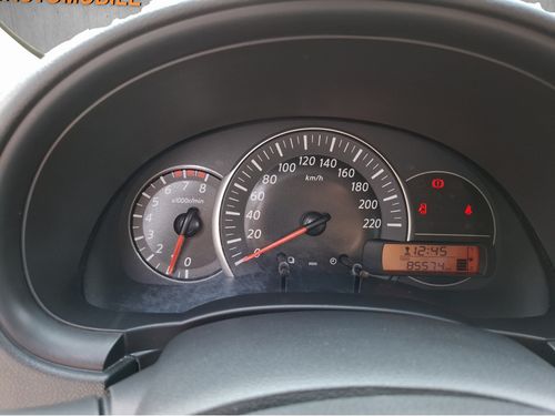 https://csb-strapi-files.fsn1.your-objectstorage.com/inventory-cars/images/046f7d8df0a8493467aea7bec88cc43288d342f8/11_500_8896.jpg