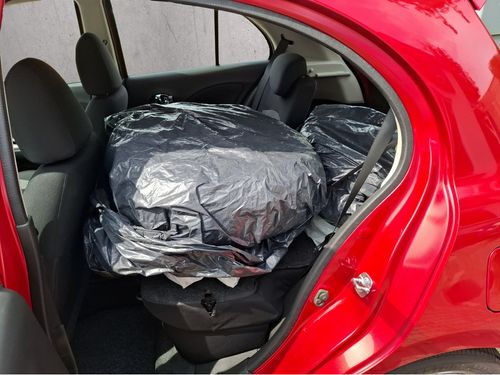 https://csb-strapi-files.fsn1.your-objectstorage.com/inventory-cars/images/046f7d8df0a8493467aea7bec88cc43288d342f8/14_500_1595.jpg