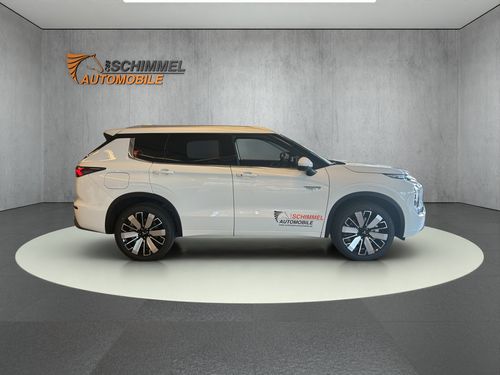https://csb-strapi-files.fsn1.your-objectstorage.com/inventory-cars/images/0505bd4d5dd131ce6795b40fb7bccaabacfcbd3e/7_500_8919.jpg