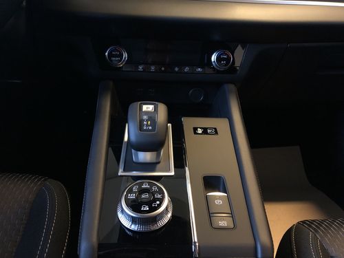 https://csb-strapi-files.fsn1.your-objectstorage.com/inventory-cars/images/0578ad86f4899409b33a80da0fa89b9cf6c30b7d/10_500_4741.jpg