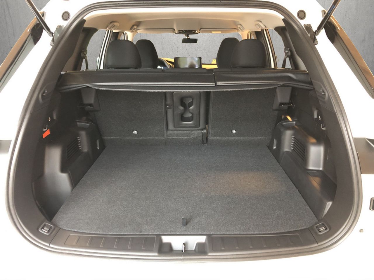https://csb-strapi-files.fsn1.your-objectstorage.com/inventory-cars/images/0578ad86f4899409b33a80da0fa89b9cf6c30b7d/11_1280_9170.jpg