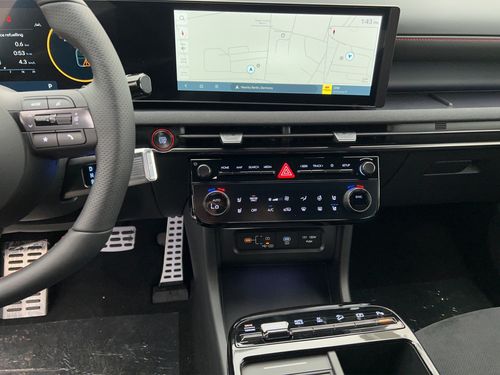https://csb-strapi-files.fsn1.your-objectstorage.com/inventory-cars/images/06085aa1540db475a54dbcf101746b3033df0bda/12_500_4386.jpg