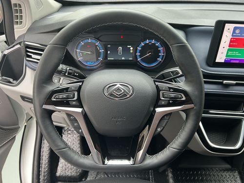 https://csb-strapi-files.fsn1.your-objectstorage.com/inventory-cars/images/06700a54b822d9734acfbc860d4b9003a6f68406/10_500_5869.jpg