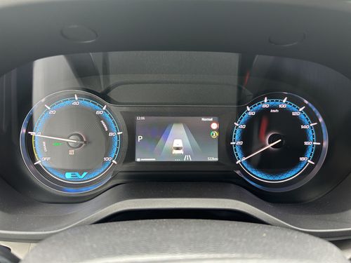 https://csb-strapi-files.fsn1.your-objectstorage.com/inventory-cars/images/06700a54b822d9734acfbc860d4b9003a6f68406/11_500_7443.jpg