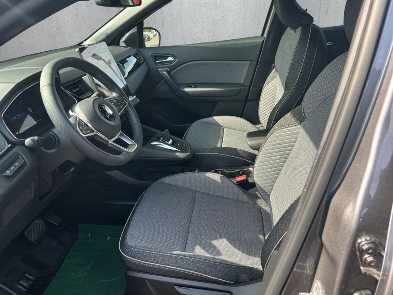 https://csb-strapi-files.fsn1.your-objectstorage.com/inventory-cars/images/07a63d1b16e95f2098588c0d8f08c69fec817002/19_1280_3626.jpg