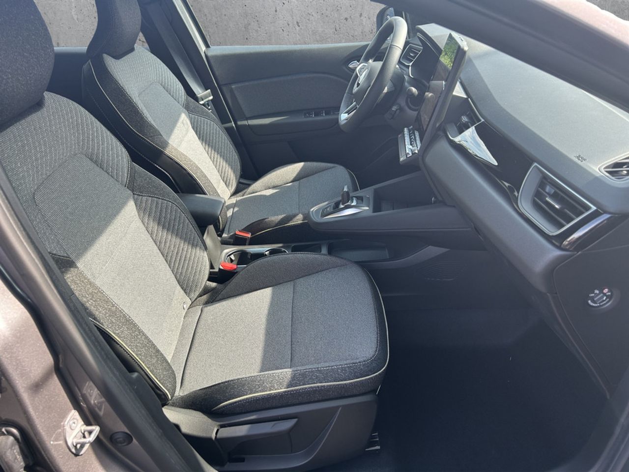 https://csb-strapi-files.fsn1.your-objectstorage.com/inventory-cars/images/07a63d1b16e95f2098588c0d8f08c69fec817002/20_1280_1464.jpg
