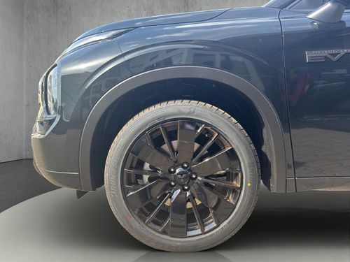 https://csb-strapi-files.fsn1.your-objectstorage.com/inventory-cars/images/07e3d9bbff6c1a8c7f76ca7869228c8892ac65c1/2_500_4249.jpg