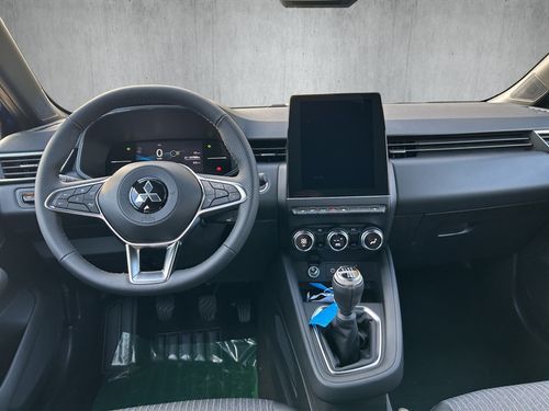 https://csb-strapi-files.fsn1.your-objectstorage.com/inventory-cars/images/08e20f64e256687cdf5c981ba5e7d803cbf3269d/15_500_2853.jpg
