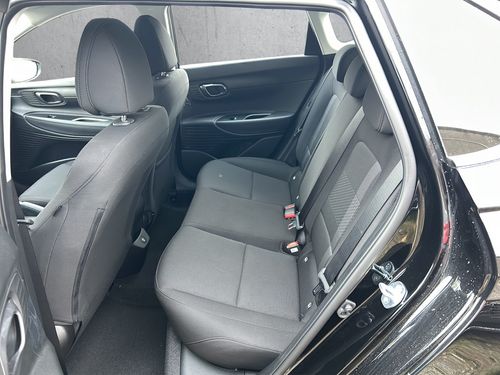 https://csb-strapi-files.fsn1.your-objectstorage.com/inventory-cars/images/0922d821ad7c1c8fcd250ac060b990e14fc9636d/15_500_8732.jpg