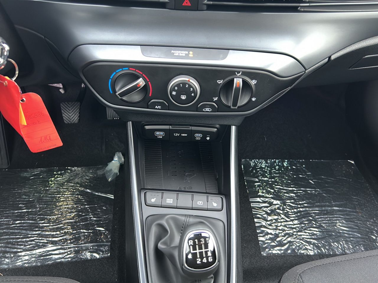 https://csb-strapi-files.fsn1.your-objectstorage.com/inventory-cars/images/0922d821ad7c1c8fcd250ac060b990e14fc9636d/19_1280_8429.jpg