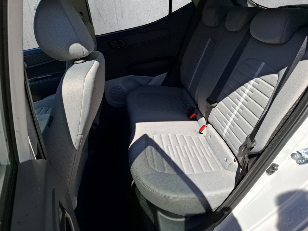 https://csb-strapi-files.fsn1.your-objectstorage.com/inventory-cars/images/0a06735e51f56cec31d1478f585238e3d9930f9a/15_1280_6600.jpg