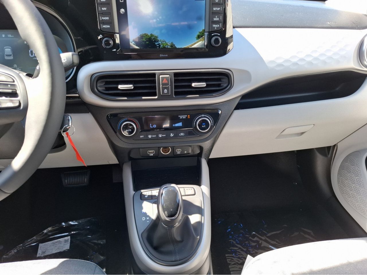 https://csb-strapi-files.fsn1.your-objectstorage.com/inventory-cars/images/0a06735e51f56cec31d1478f585238e3d9930f9a/17_1280_7126.jpg