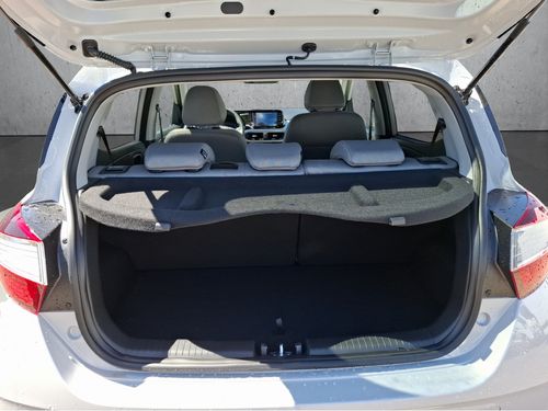 https://csb-strapi-files.fsn1.your-objectstorage.com/inventory-cars/images/0a06735e51f56cec31d1478f585238e3d9930f9a/18_500_5259.jpg