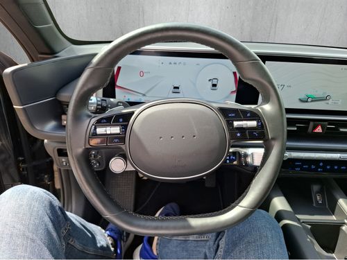 https://csb-strapi-files.fsn1.your-objectstorage.com/inventory-cars/images/0a4e4dc5c55078077f25dc5c3db47fd282f8b5d5/10_500_7134.jpg