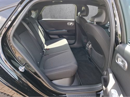 https://csb-strapi-files.fsn1.your-objectstorage.com/inventory-cars/images/0a4e4dc5c55078077f25dc5c3db47fd282f8b5d5/19_500_5926.jpg