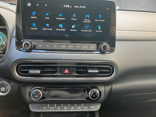 https://csb-strapi-files.fsn1.your-objectstorage.com/inventory-cars/images/0aa113ba5ddebe67adb416f69ec2d0bf28c9ed5b/12_500_8509.jpg