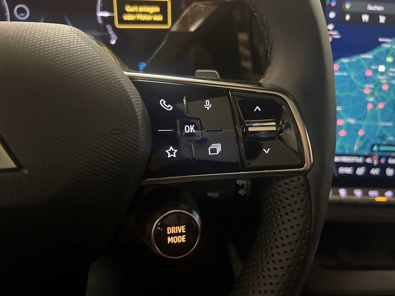 https://csb-strapi-files.fsn1.your-objectstorage.com/inventory-cars/images/0bbb692f1c769b1aaa861b8366e4ece33700aea3/13_1280_9623.jpg