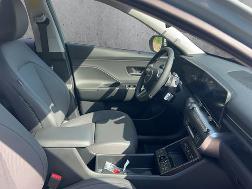 https://csb-strapi-files.fsn1.your-objectstorage.com/inventory-cars/images/0c90aefacc20dc71fce41c30bf29acb7be69d465/20_500_8537.jpg