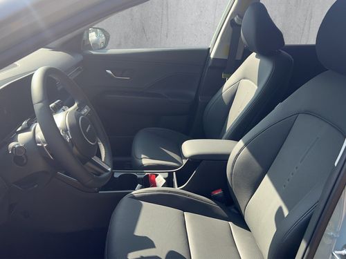 https://csb-strapi-files.fsn1.your-objectstorage.com/inventory-cars/images/0c90aefacc20dc71fce41c30bf29acb7be69d465/9_500_8413.jpg