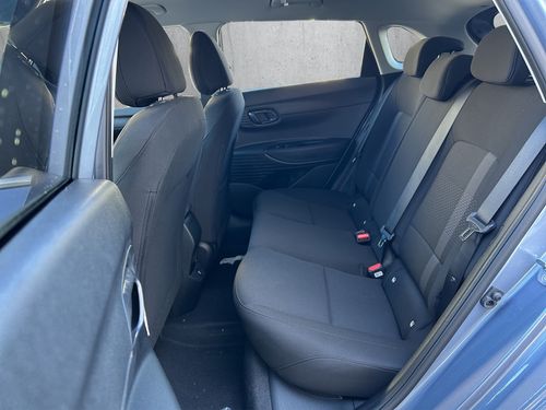 https://csb-strapi-files.fsn1.your-objectstorage.com/inventory-cars/images/0cae2cdccca7f504b669358c89731cd4907df7d5/12_500_9212.jpg