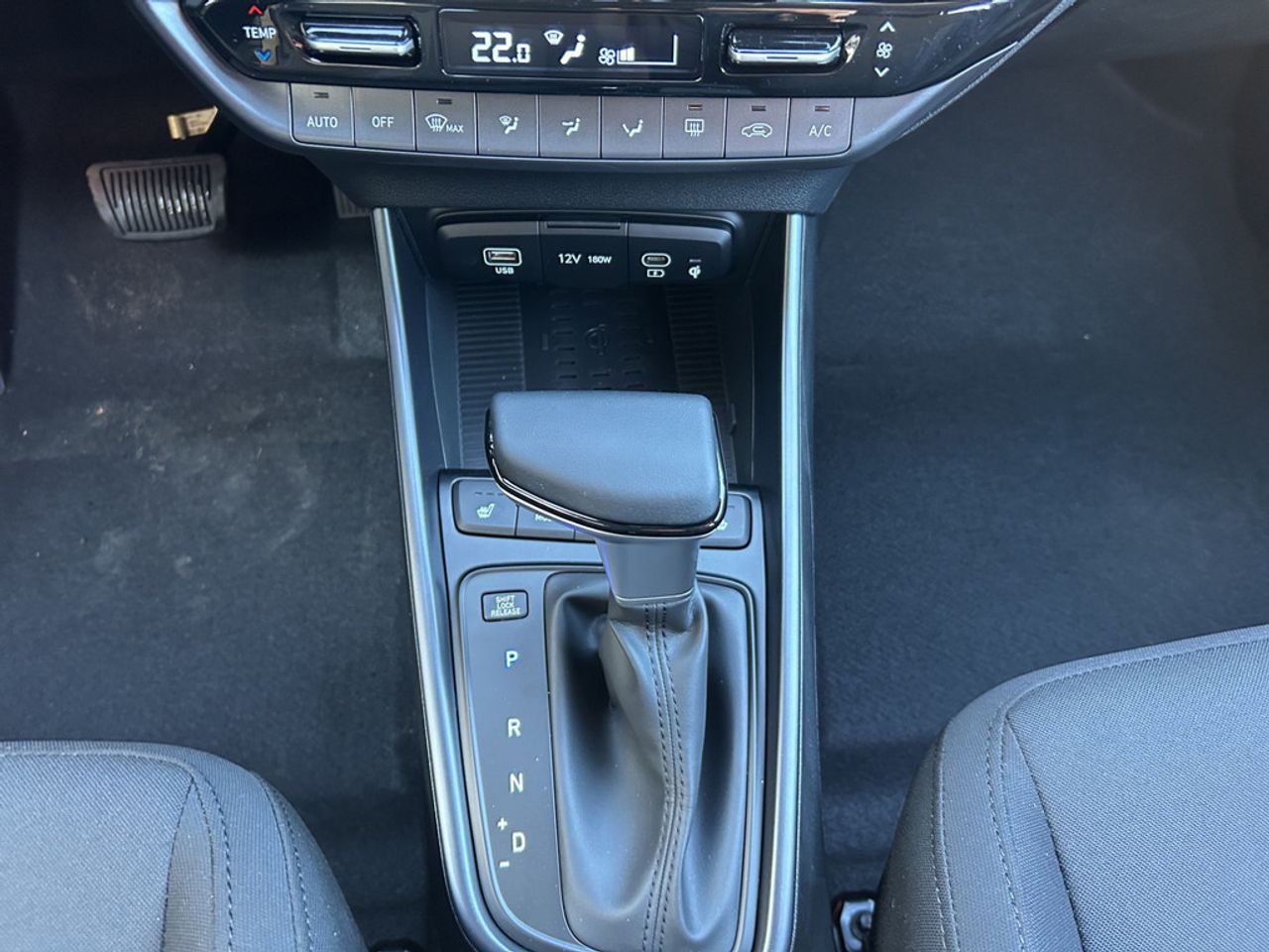 https://csb-strapi-files.fsn1.your-objectstorage.com/inventory-cars/images/0cae2cdccca7f504b669358c89731cd4907df7d5/17_1280_8971.jpg