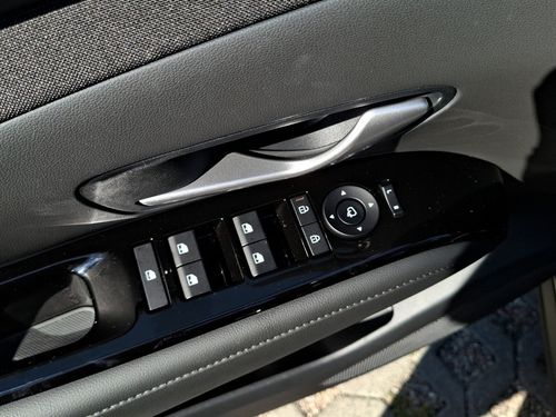 https://csb-strapi-files.fsn1.your-objectstorage.com/inventory-cars/images/0d482dcd3645262cd8c0736d997dfc4c6da9b767/13_500_4441.jpg