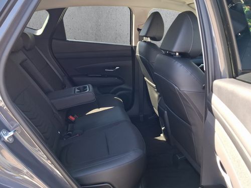 https://csb-strapi-files.fsn1.your-objectstorage.com/inventory-cars/images/0d482dcd3645262cd8c0736d997dfc4c6da9b767/18_500_3577.jpg