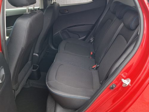 https://csb-strapi-files.fsn1.your-objectstorage.com/inventory-cars/images/0eb1d49f1318ed9a6b12a81f66a207a966c64090/14_500_7438.jpg