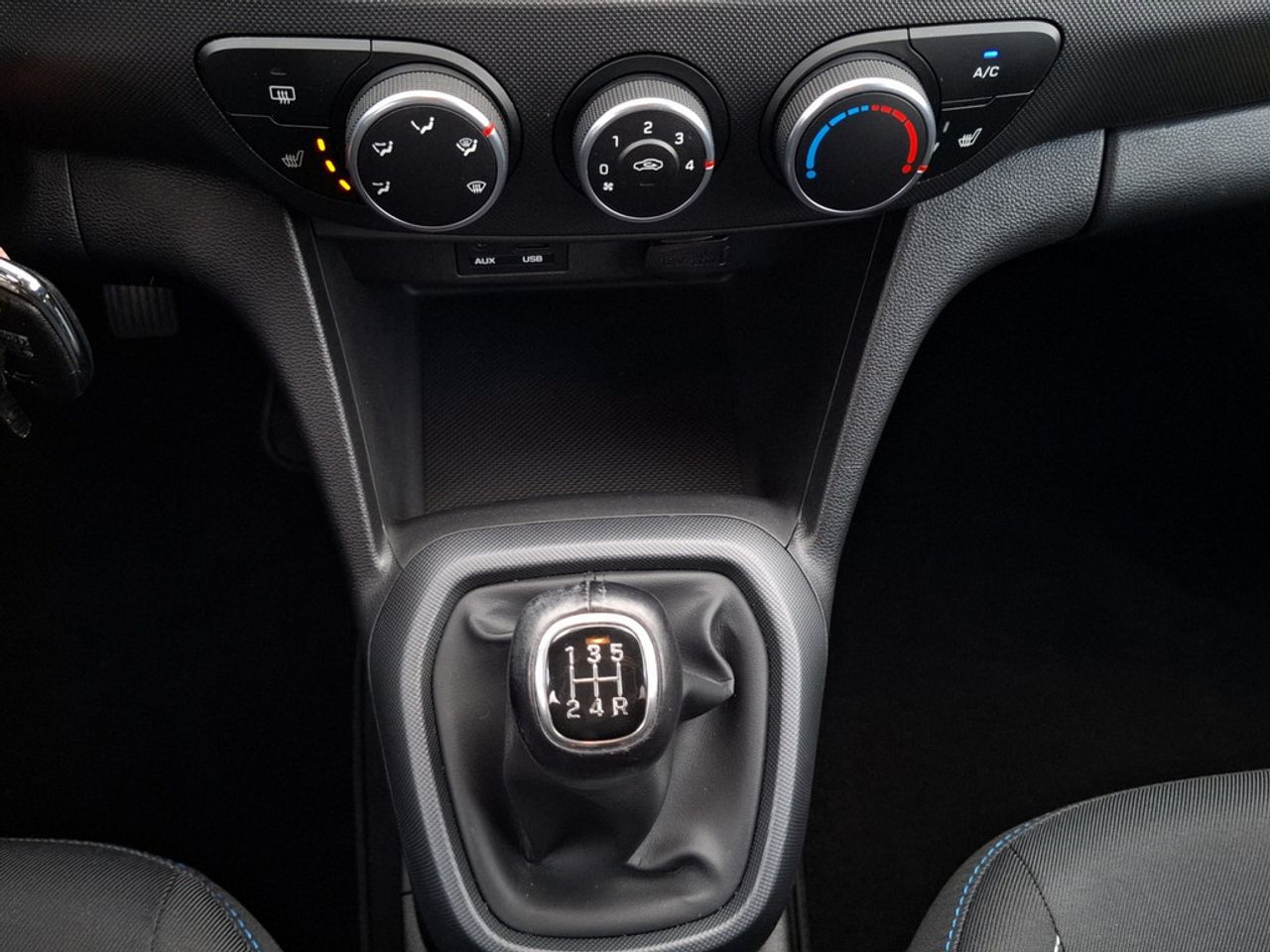 https://csb-strapi-files.fsn1.your-objectstorage.com/inventory-cars/images/0eb1d49f1318ed9a6b12a81f66a207a966c64090/16_1280_8012.jpg