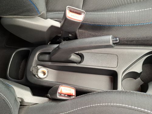 https://csb-strapi-files.fsn1.your-objectstorage.com/inventory-cars/images/0eb1d49f1318ed9a6b12a81f66a207a966c64090/20_500_8801.jpg