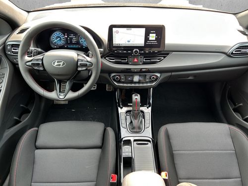 https://csb-strapi-files.fsn1.your-objectstorage.com/inventory-cars/images/0f5d28737ba44506859b95738424d6960ee67d4c/16_500_1761.jpg