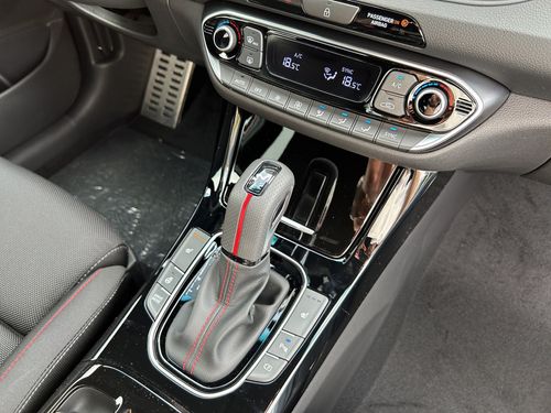 https://csb-strapi-files.fsn1.your-objectstorage.com/inventory-cars/images/0f5d28737ba44506859b95738424d6960ee67d4c/20_500_5223.jpg