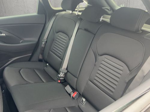 https://csb-strapi-files.fsn1.your-objectstorage.com/inventory-cars/images/0f5d71122fe0dfeecbb3a33735396628ad1c9b12/15_500_7559.jpg