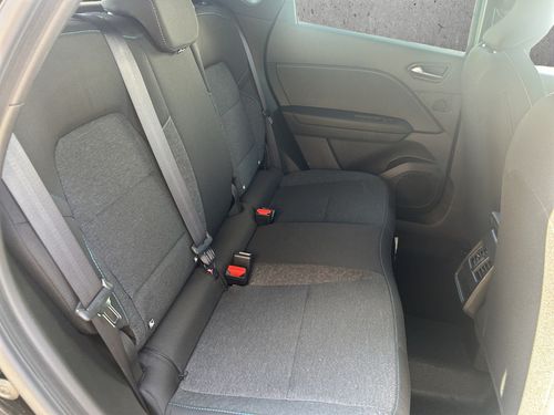 https://csb-strapi-files.fsn1.your-objectstorage.com/inventory-cars/images/0f9b241cb73585e5c2250cce581dde0d031e231d/17_500_5239.jpg