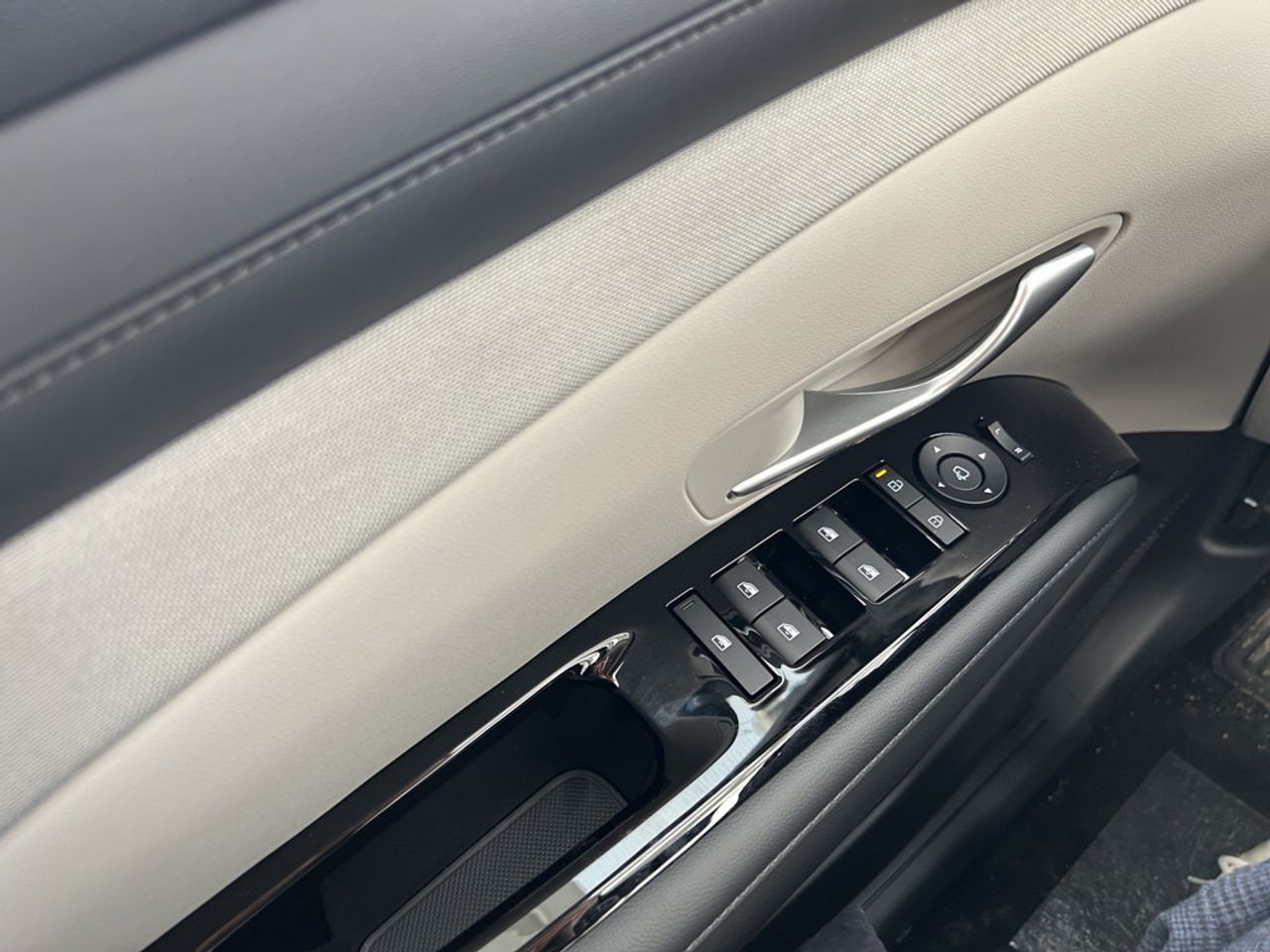 https://csb-strapi-files.fsn1.your-objectstorage.com/inventory-cars/images/0fc2d25e27a330b49ed65f33484a5d6b218e3a80/13_1280_9430.jpg